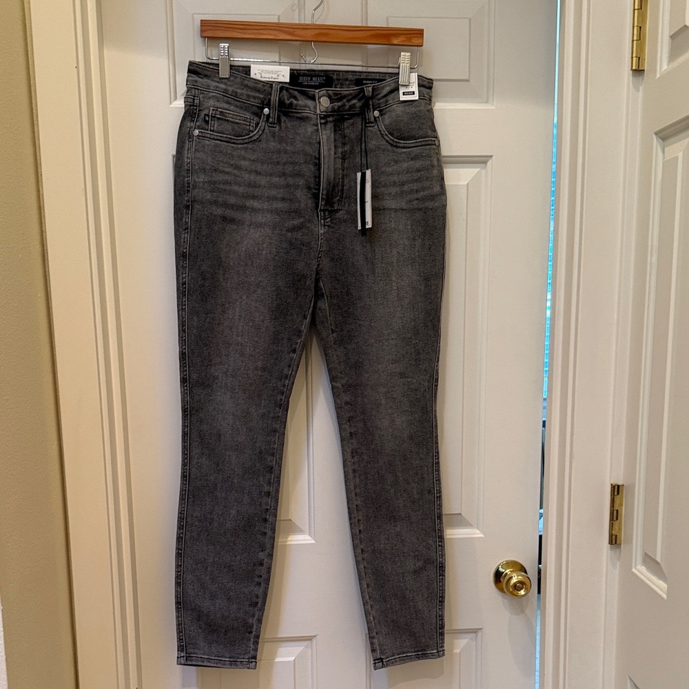 NWT Judy Blue Midrise Skinny Gray Jeans